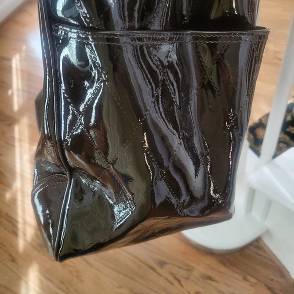 Vittadini XL Tote Bag Weekender Travel Bag Diaper Bag Brown Patent Leather - Picture 6 of 16